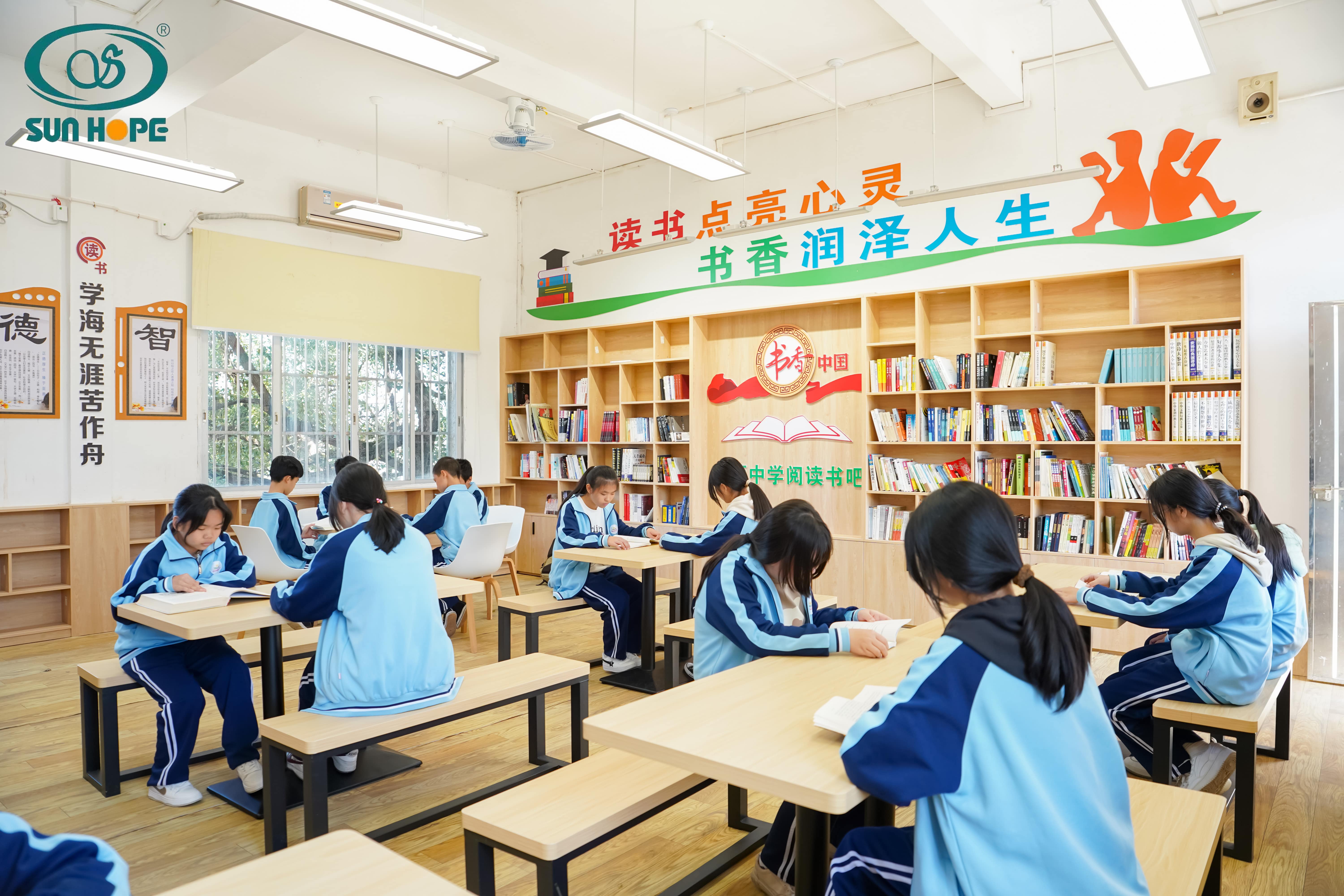 天津高校大学生记者走进bty官网公益小学开展“书香悦读，筑梦成长”活动